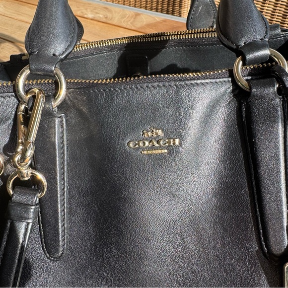 Black Leather Coach Handbag - Picture 3 of 12